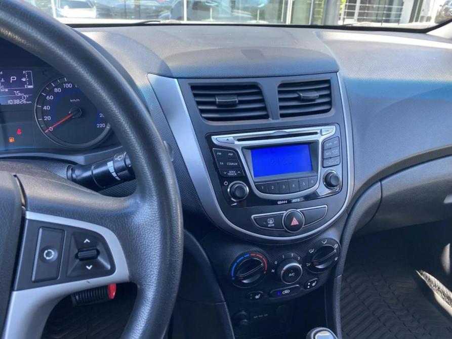 Hyundai Solaris I Рестайлинг Сочи  - изображение 8