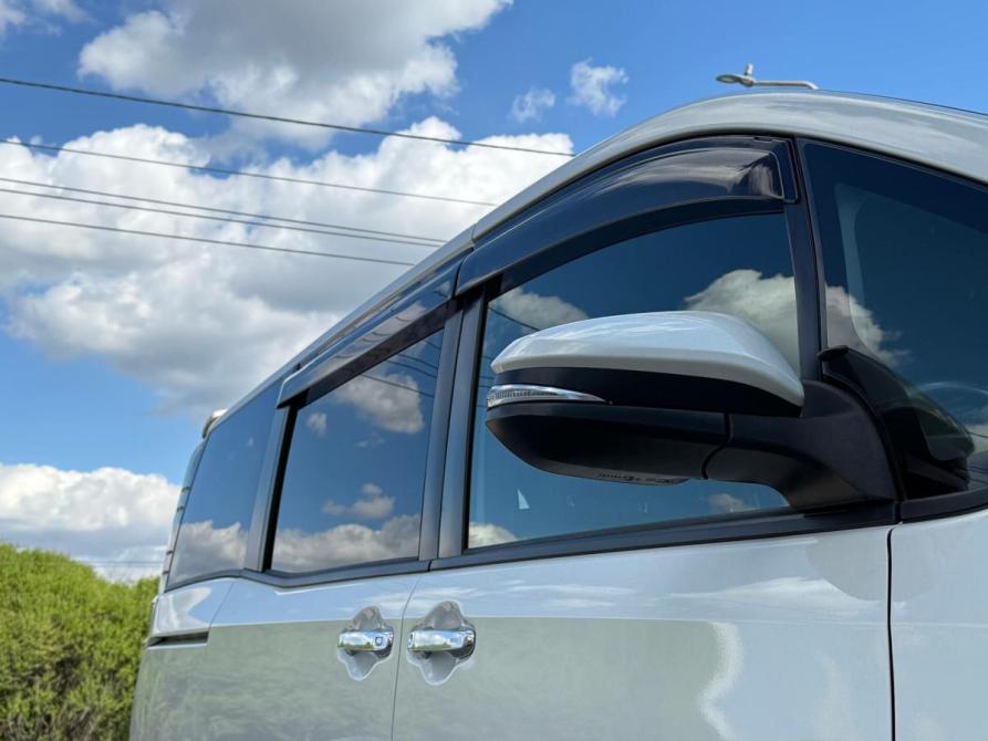 Toyota Noah III (R80) Рестайлинг Омск  - изображение 14