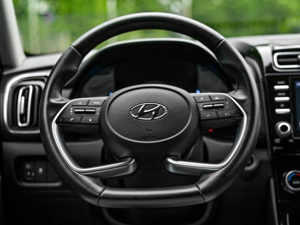 Hyundai Creta II с пробегом 2022 года, цена 2 560 000 рублей, 51239 км, внедорожник, Автокод Объявления