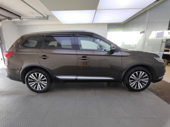 Mitsubishi Outlander III Рестайлинг 3 с пробегом 2019 года, цена 1 670 000 рублей, 172121 км, внедорожник, Автокод Объявления