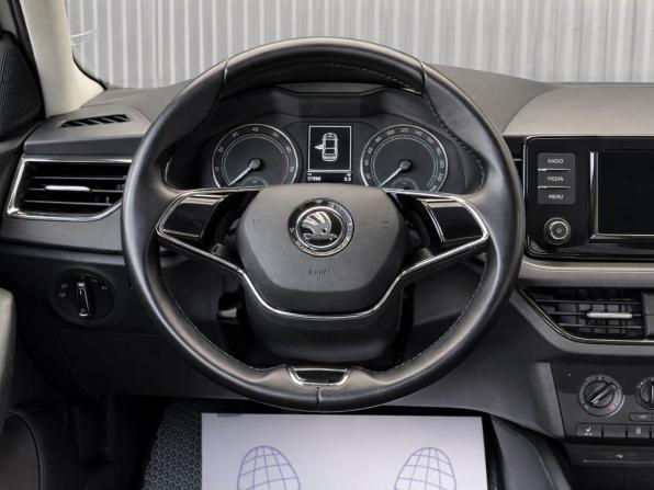 Skoda Rapid II с пробегом 2020 года, цена 1 427 000 рублей, 51980 км, лифтбек, Автокод Объявления