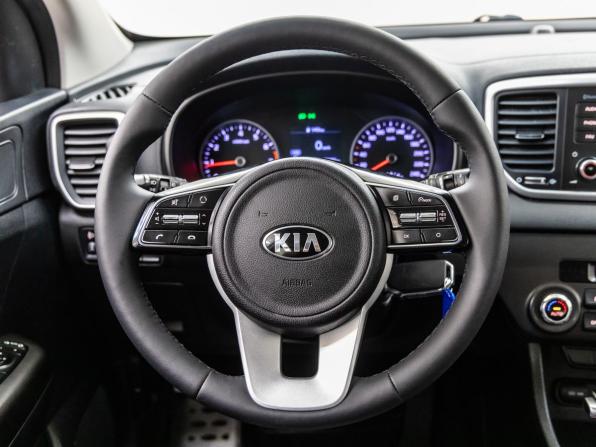 Kia Sportage IV Рестайлинг с пробегом 2019 года, цена 1 740 000 рублей, 95277 км, внедорожник, Автокод Объявления