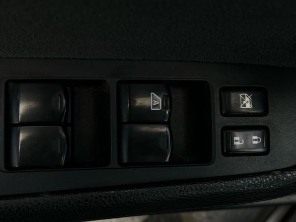 Nissan Tiida I Рестайлинг с пробегом 2010 года, цена 830 000 рублей, 108685 км, седан, Автокод Объявления