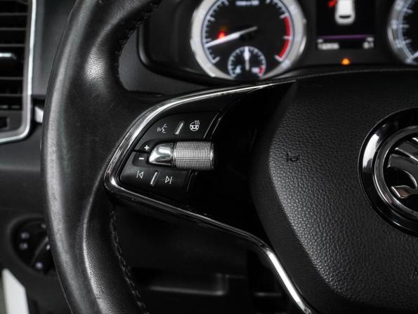 Skoda Karoq I с пробегом 2020 года, цена 2 195 000 рублей, 132857 км, внедорожник, Автокод Объявления