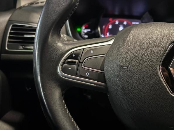 Renault Megane IV с пробегом 2018 года, цена 1 199 000 рублей, 157211 км, универсал, Автокод Объявления