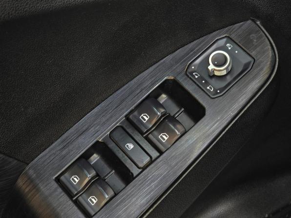 Haval Jolion I Рестайлинг с пробегом 2024 года, цена 2 199 000 рублей, 61000 км, внедорожник, Автокод Объявления