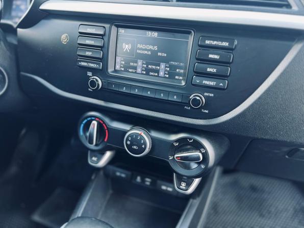 Kia Rio IV с пробегом 2018 года, цена 940 000 рублей, 200000 км, седан, Автокод Объявления