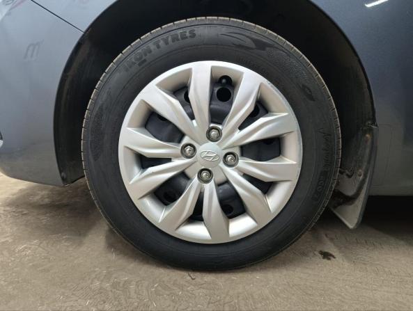 Hyundai Solaris II с пробегом 2019 года, цена 1 129 000 рублей, 158000 км, седан, Автокод Объявления