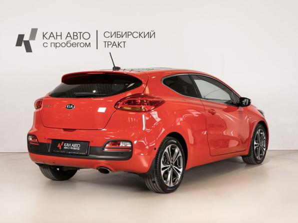 Kia Ceed II Рестайлинг с пробегом 2015 года, цена 1 296 900 рублей, 149460 км, хэтчбек, Автокод Объявления