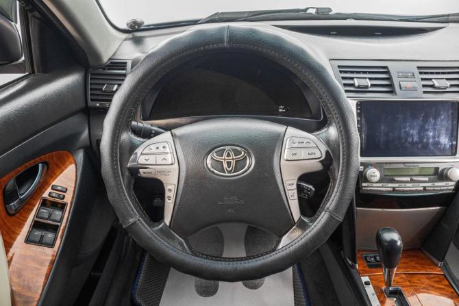 Toyota Camry VI (XV40) Рестайлинг с пробегом 2011 года, цена 1 299 000 рублей, 280000 км, седан, Автокод Объявления
