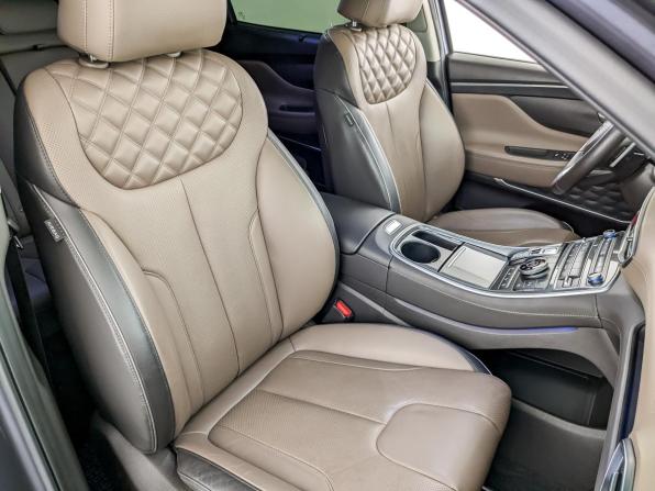 Hyundai Santa Fe IV Рестайлинг с пробегом 2021 года, цена 3 990 000 рублей, 89006 км, внедорожник, Автокод Объявления