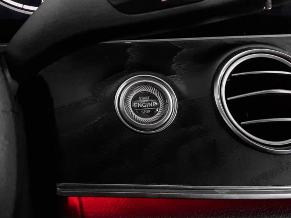 Mercedes-Benz E-Класс V (W213 S213 C238) Рестайлинг с пробегом 2021 года, цена 3 650 000 рублей, 94948 км, седан, Автокод Объявления