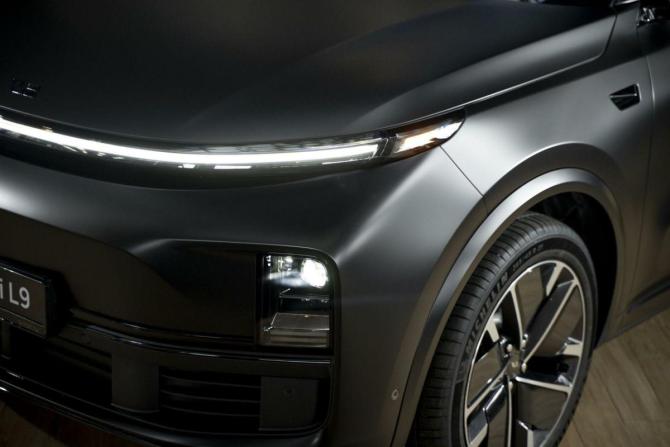 Новый Li Auto (Lixiang) L9 I Рестайлинг 2025 года, цена 12 290 000 рублей, внедорожник, Автокод Объявления