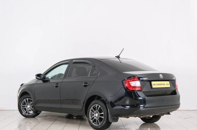 Skoda Rapid I Рестайлинг с пробегом 2018 года, цена 1 099 000 рублей, 35900 км, лифтбек, Автокод Объявления