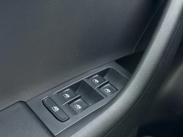 Volkswagen Polo VI с пробегом 2022 года, цена 1 680 000 рублей, 79995 км, лифтбек, Автокод Объявления
