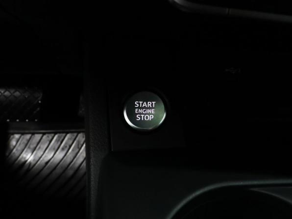 Audi A4 V (B9) Рестайлинг с пробегом 2021 года, цена 2 820 000 рублей, 119621 км, седан, Автокод Объявления