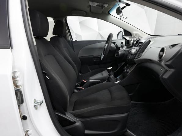Chevrolet Aveo II с пробегом 2015 года, цена 595 000 рублей, 165000 км, седан, Автокод Объявления