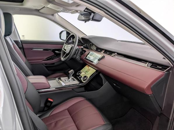 Land Rover Range Rover Evoque II Рестайлинг с пробегом 2024 года, цена 5 450 000 рублей, 3745 км, внедорожник, Автокод Объявления
