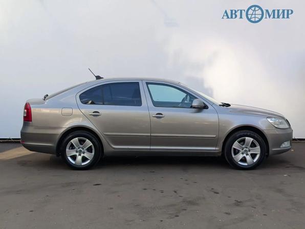 Skoda Octavia II (A5) Рестайлинг с пробегом 2012 года, цена 695 000 рублей, 328761 км, лифтбек, Автокод Объявления