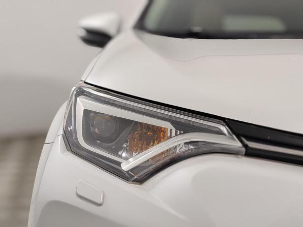 Toyota RAV4 IV (XA40) Рестайлинг с пробегом 2018 года, цена 2 499 000 рублей, 199758 км, внедорожник, Автокод Объявления
