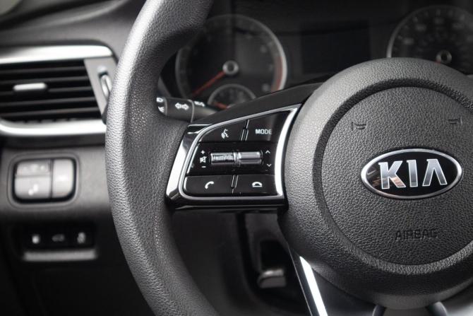 Kia Optima IV Рестайлинг с пробегом 2019 года, цена 2 099 000 рублей, 99000 км, седан, Автокод Объявления