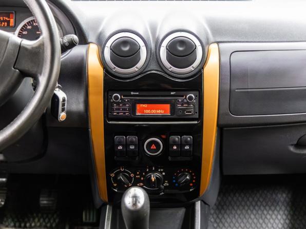 Lada (ВАЗ) Largus I с пробегом 2017 года, цена 989 000 рублей, 122574 км, универсал, Автокод Объявления