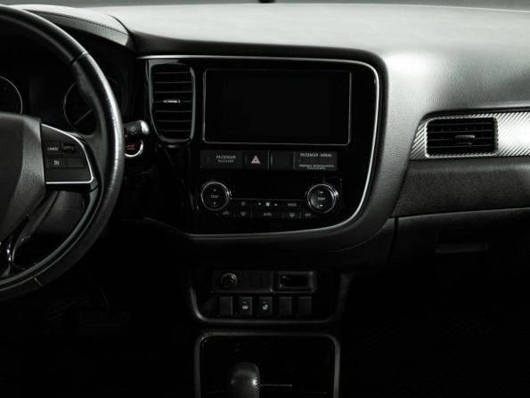 Mitsubishi Outlander III Рестайлинг 3 с пробегом 2018 года, цена 1 850 000 рублей, 81283 км, внедорожник, Автокод Объявления