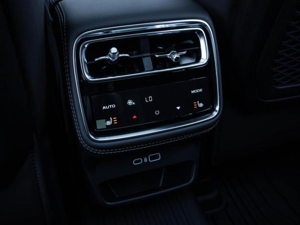 Geely Monjaro I Рестайлинг 2 с пробегом 2025 года, цена 4 095 000 рублей, 59 км, внедорожник, Автокод Объявления