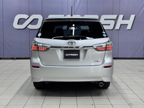 Toyota Wish II Рестайлинг с пробегом 2016 года, цена 1 849 000 рублей, 80000 км, минивэн, Автокод Объявления