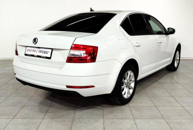 Skoda Octavia III (A7) Рестайлинг с пробегом 2018 года, цена 1 520 000 рублей, 110333 км, лифтбек, Автокод Объявления