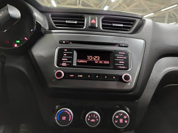 Kia Rio III Рестайлинг с пробегом 2016 года, цена 990 000 рублей, 148578 км, седан, Автокод Объявления