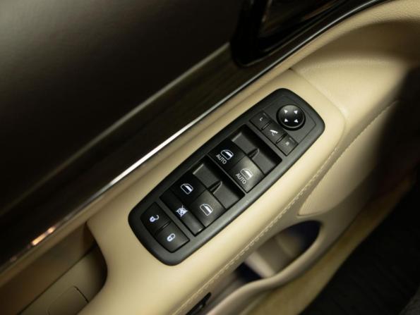 Jeep Grand Cherokee IV (WK2) Рестайлинг с пробегом 2019 года, цена 4 199 000 рублей, 89310 км, внедорожник, Автокод Объявления