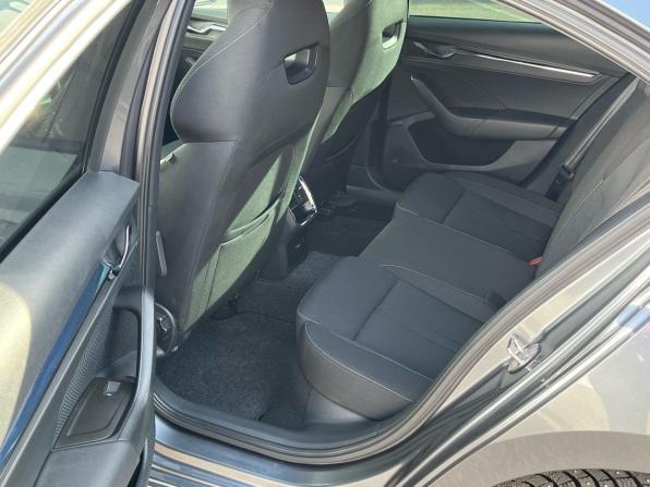 Skoda Octavia IV (A8) с пробегом 2021 года, цена 2 350 000 рублей, 57041 км, лифтбек, Автокод Объявления