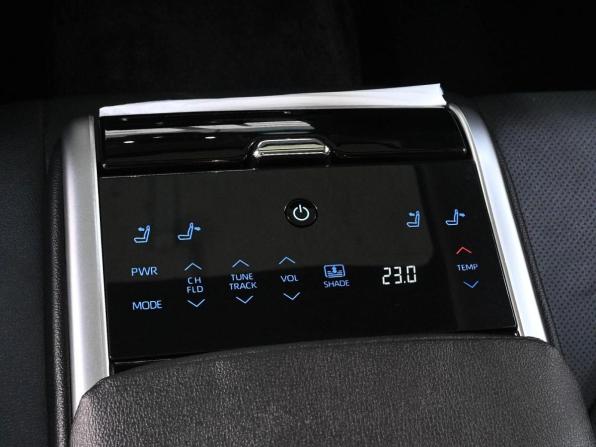 Toyota Camry VIII (XV70) Рестайлинг с пробегом 2023 года, цена 4 299 000 рублей, 12213 км, седан, Автокод Объявления