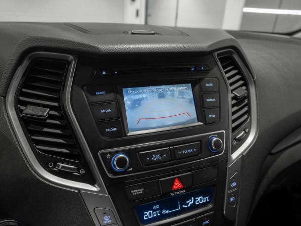 Hyundai Santa Fe III Рестайлинг с пробегом 2015 года, цена 1 980 000 рублей, 136454 км, внедорожник, Автокод Объявления