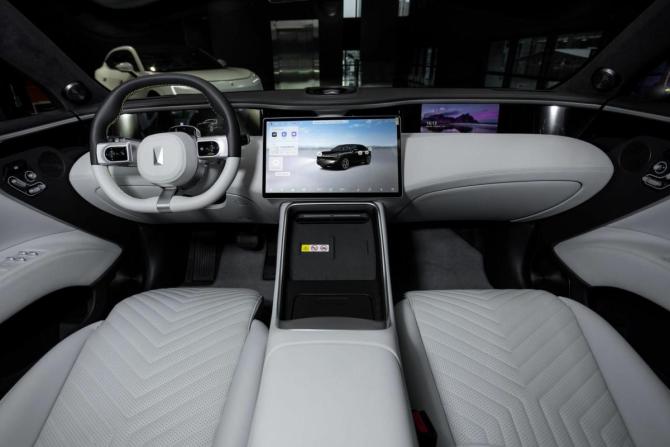 Новый Avatr 11 I 2025 года, цена 7 954 000 рублей, внедорожник, Автокод Объявления