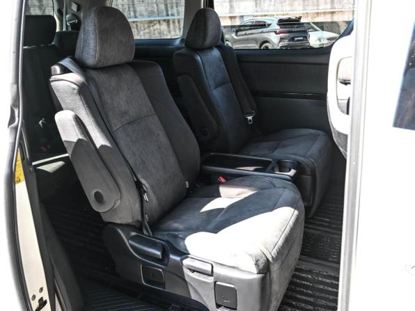 Toyota Vellfire I с пробегом 2013 года, цена 1 844 000 рублей, 261424 км, минивэн, Автокод Объявления