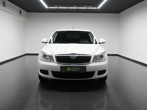 Skoda Octavia II (A5) Рестайлинг с пробегом 2013 года, цена 1 095 000 рублей, 137814 км, лифтбек, Автокод Объявления
