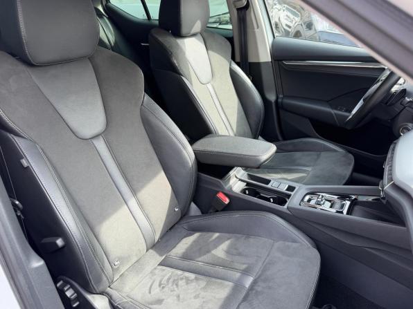 Skoda Octavia IV (A8) с пробегом 2021 года, цена 2 649 000 рублей, 65000 км, лифтбек, Автокод Объявления