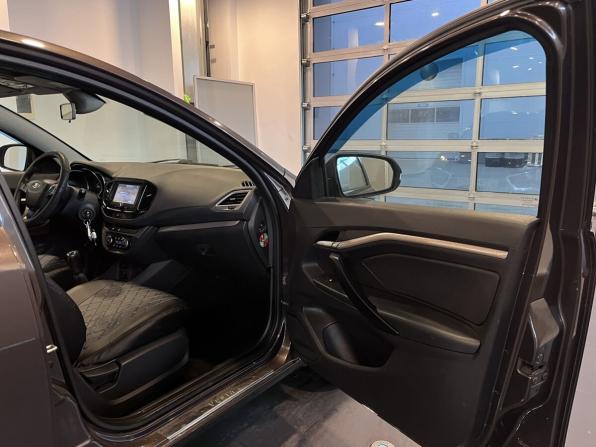 Lada (ВАЗ) Vesta I с пробегом 2016 года, цена 660 000 рублей, 248673 км, седан, Автокод Объявления