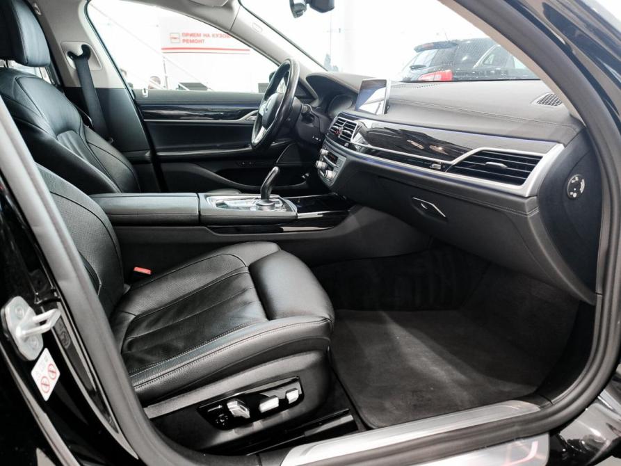 BMW 7 серии VI (G11/G12) Рестайлинг Казань  - изображение 13