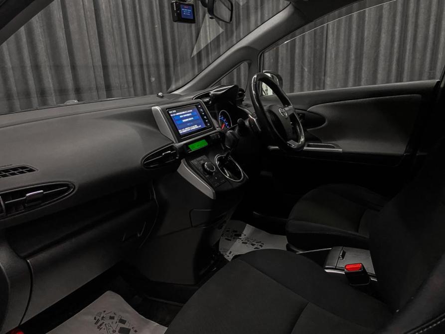 Toyota Wish II Красноярск  - изображение 11