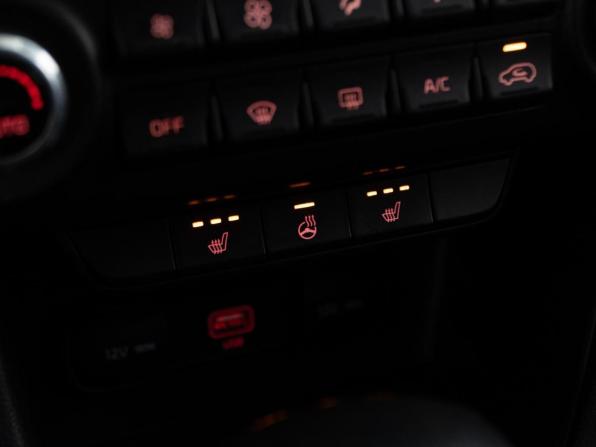 Kia Sportage IV Рестайлинг с пробегом 2021 года, цена 2 149 046 рублей, 119272 км, внедорожник, Автокод Объявления