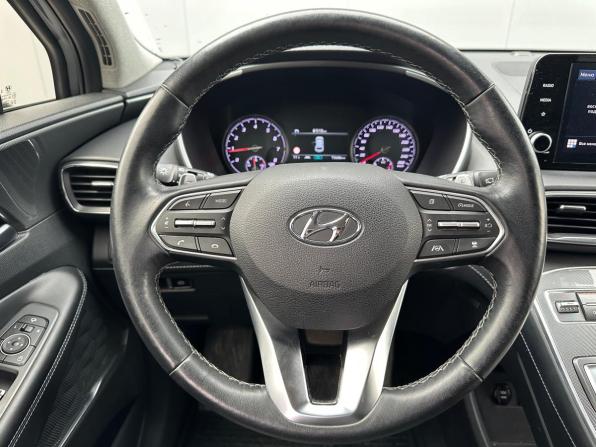Hyundai Santa Fe IV Рестайлинг с пробегом 2021 года, цена 4 010 000 рублей, 73000 км, внедорожник, Автокод Объявления