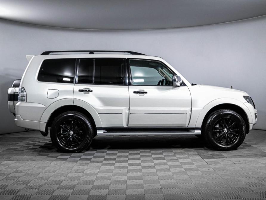 Mitsubishi Pajero IV Рестайлинг 2 Москва  - изображение 4