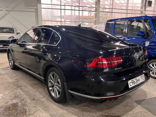 Volkswagen Passat B8 с пробегом 2017 года, цена 1 690 000 рублей, 191407 км, седан, Автокод Объявления