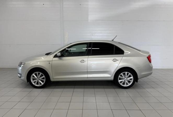 Skoda Rapid I с пробегом 2016 года, цена 1 050 000 рублей, 142952 км, лифтбек, Автокод Объявления