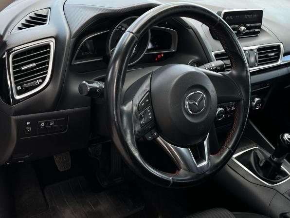 Mazda 3 III (BM) с пробегом 2014 года, цена 990 000 рублей, 167600 км, хэтчбек, Автокод Объявления
