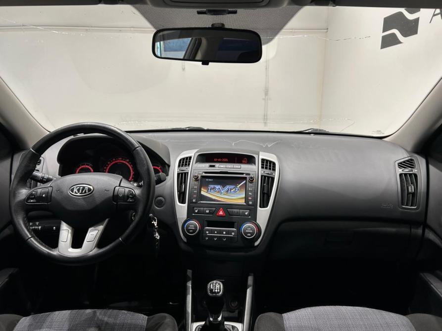 Kia Ceed I Рестайлинг Санкт-Петербург  - изображение 17