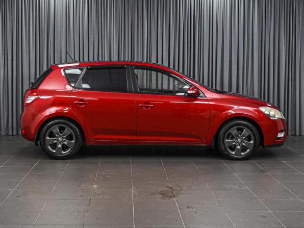 Kia Ceed I Рестайлинг с пробегом 2011 года, цена 698 000 рублей, 279664 км, хэтчбек, Автокод Объявления